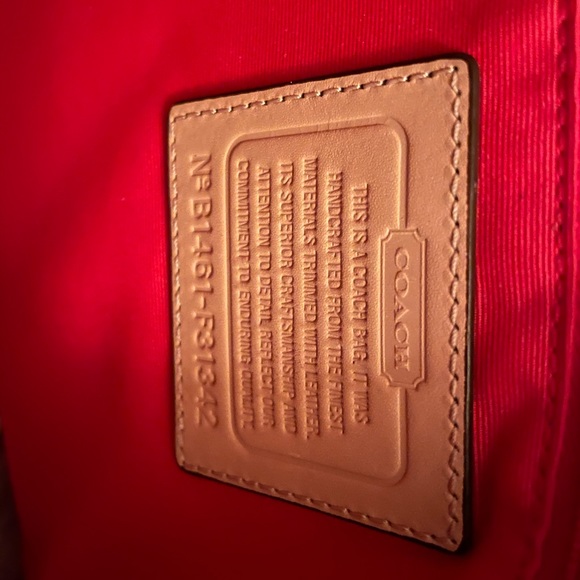 Coach tote in GUC - Picture 5 of 9